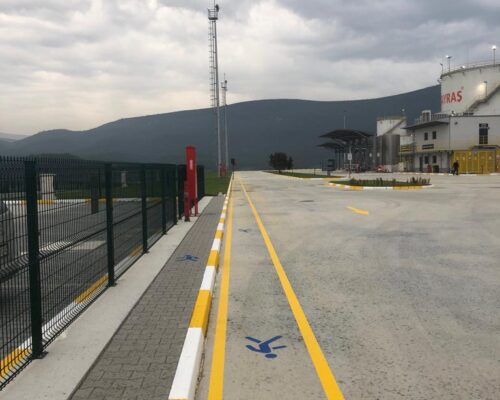 fabrika yol Çizgileri - Bordur Tasi Boyama fabrika yol cizgileri yol cizgileri trafik yol cizgileri erb fabrika yol cizgisi 6 1 500x400 - Galeri
