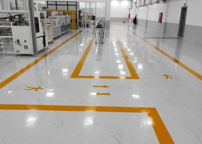 - Fabrika Ic Sahalarinda Is Guvenligi fabrika guvenlik cizgileri erb fabrika yol cizgileri 7 700x500 - Tüm Hizmetler