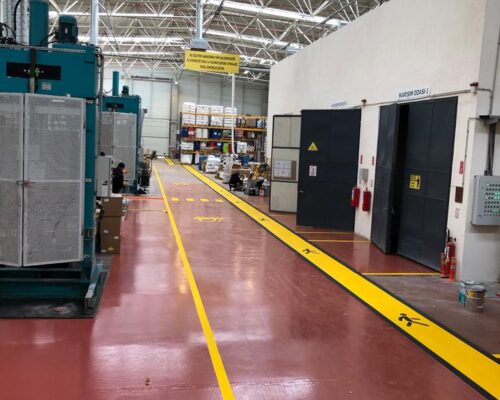 fabrika yol Çizgileri - erbfabrikayolcizgisi forklift yolu cizgileri yaya yolu cizgisi yaya gecidi cizgisi acil cikis yolu cizgileri stok alani cizgileri yaya giremez cizgileri palet stok alani cizgileri depo 8 500x400 - Galeri