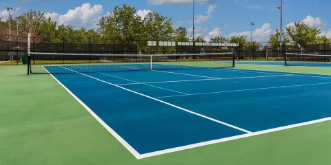 Tenis kortu boyama ve akrilik zemin kaplama ERB Trafik 2026 profesyonel spor sahası uygulaması